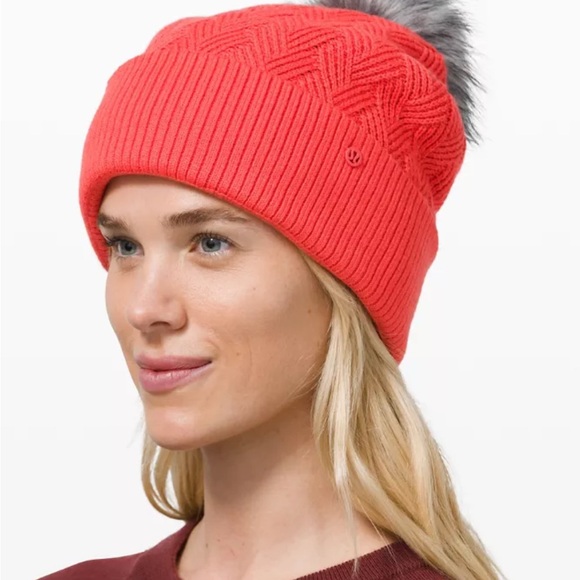 Lululemon Chevron Knit Pom Beanie - Picture 3 of 4